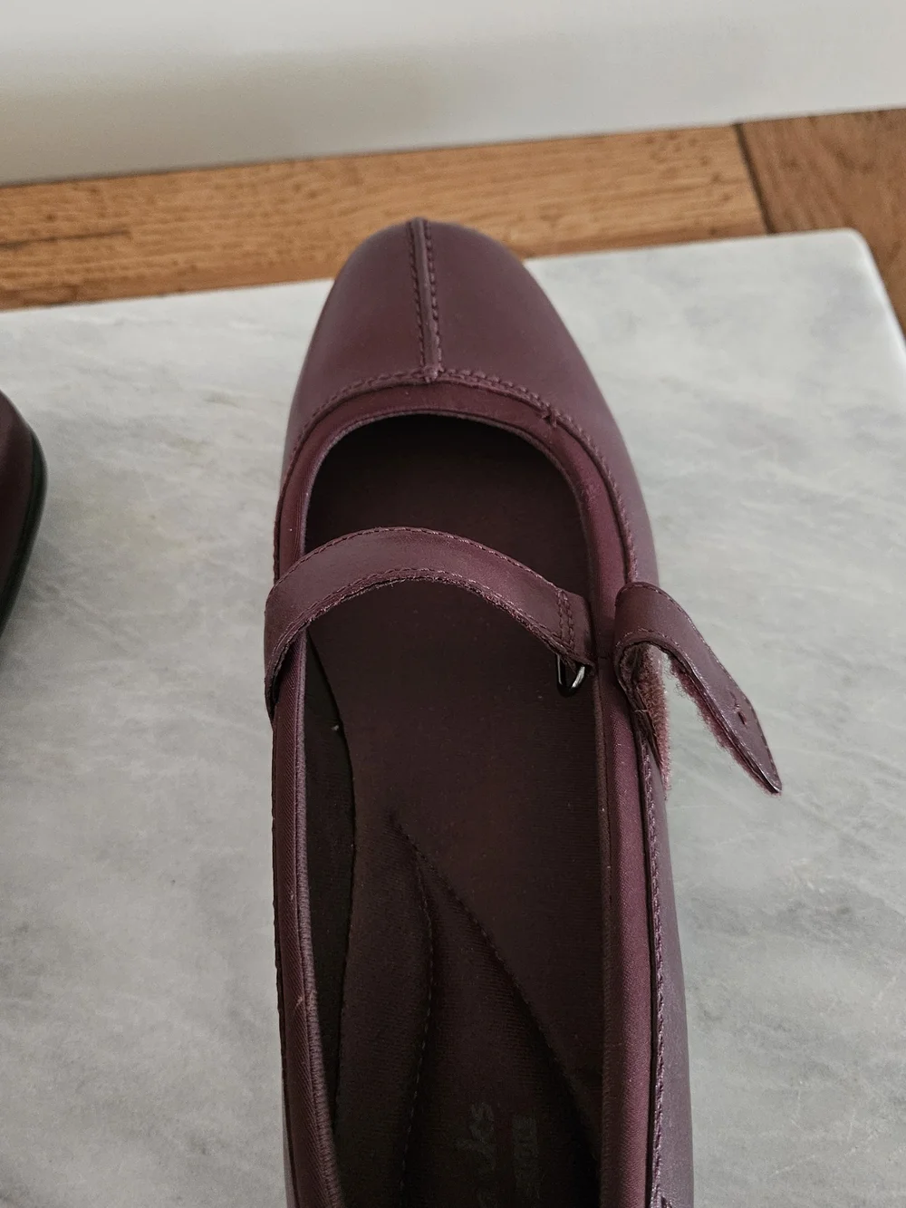 Clarks Women's Mary Jane Flats in Burgundy - Picture 8 of 12